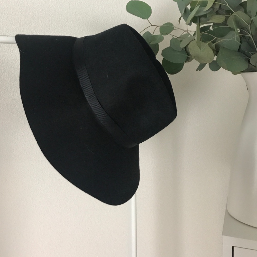 Black Felt Hat